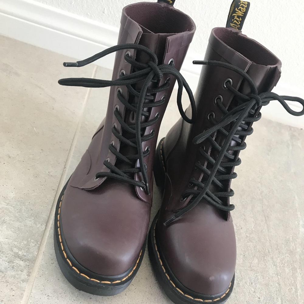 Dr. Martens boots size 7 women’s and men’s 6